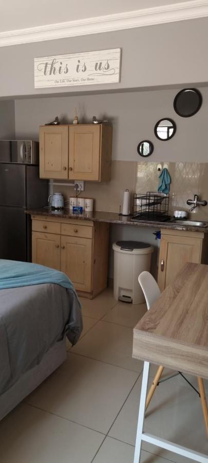 Atterbury Self Catering Studios Pretoria-Noord Extérieur photo