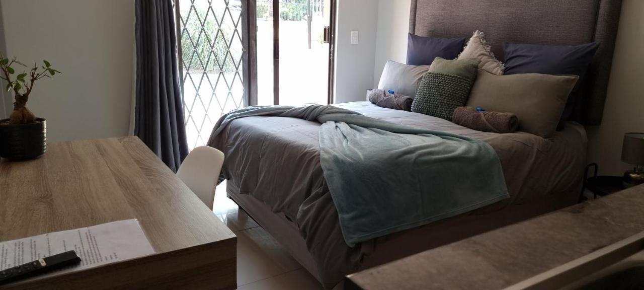 Atterbury Self Catering Studios Pretoria-Noord Extérieur photo