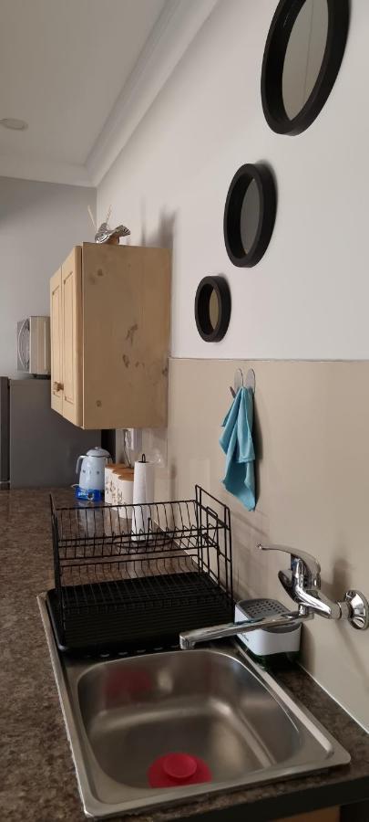 Atterbury Self Catering Studios Pretoria-Noord Extérieur photo