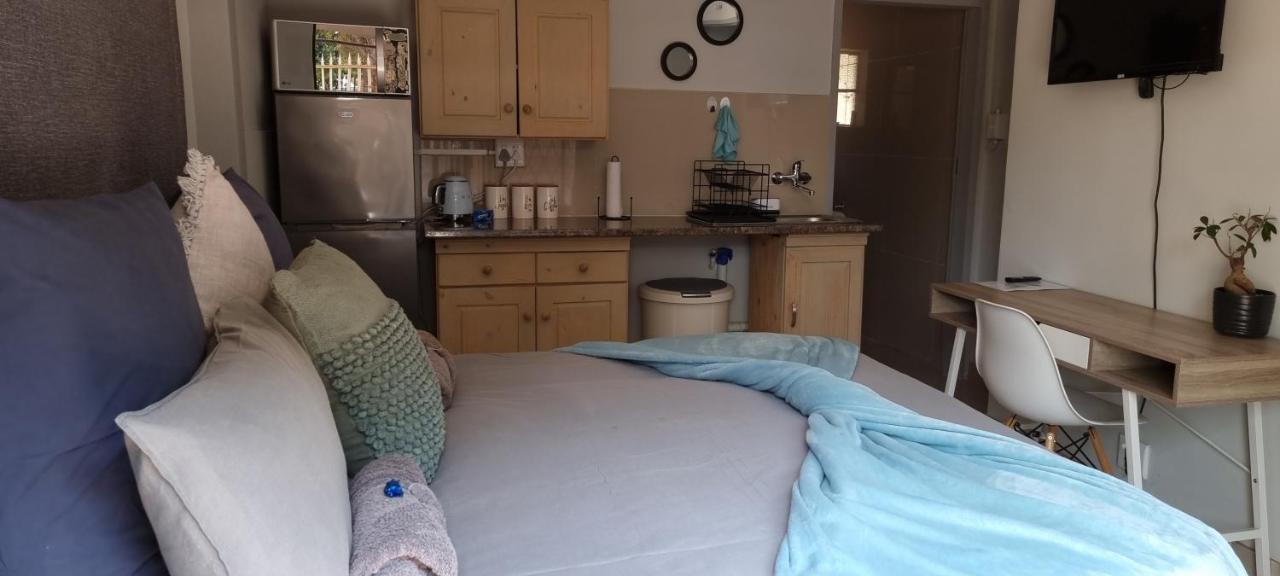 Atterbury Self Catering Studios Pretoria-Noord Extérieur photo