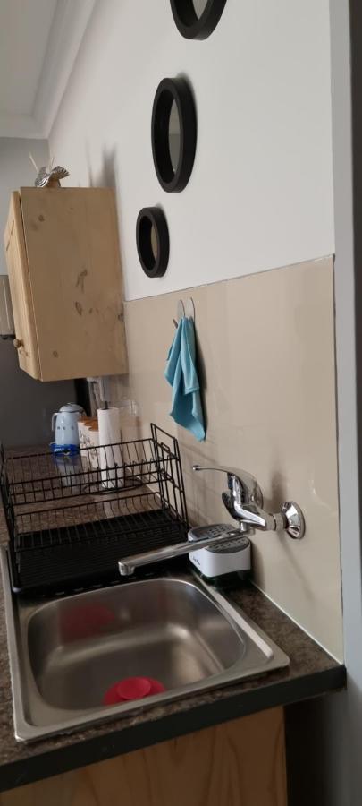 Atterbury Self Catering Studios Pretoria-Noord Extérieur photo