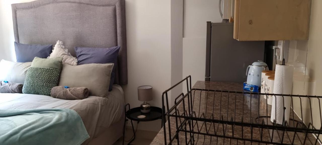 Atterbury Self Catering Studios Pretoria-Noord Extérieur photo