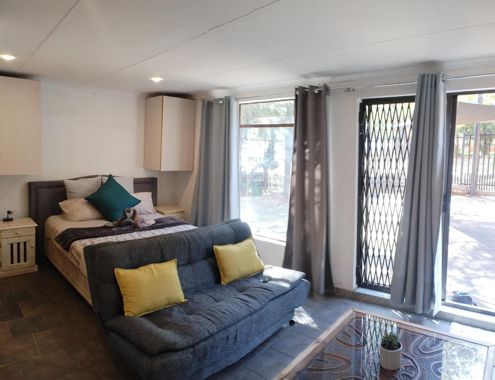 Atterbury Self Catering Studios Pretoria-Noord Extérieur photo